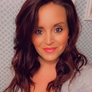 Meet your Posher, Angie